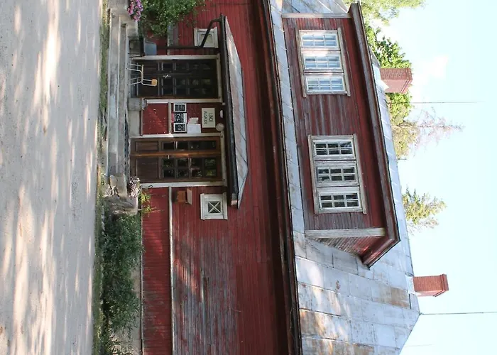 Appartamento Lindi Kooli Kohvik *